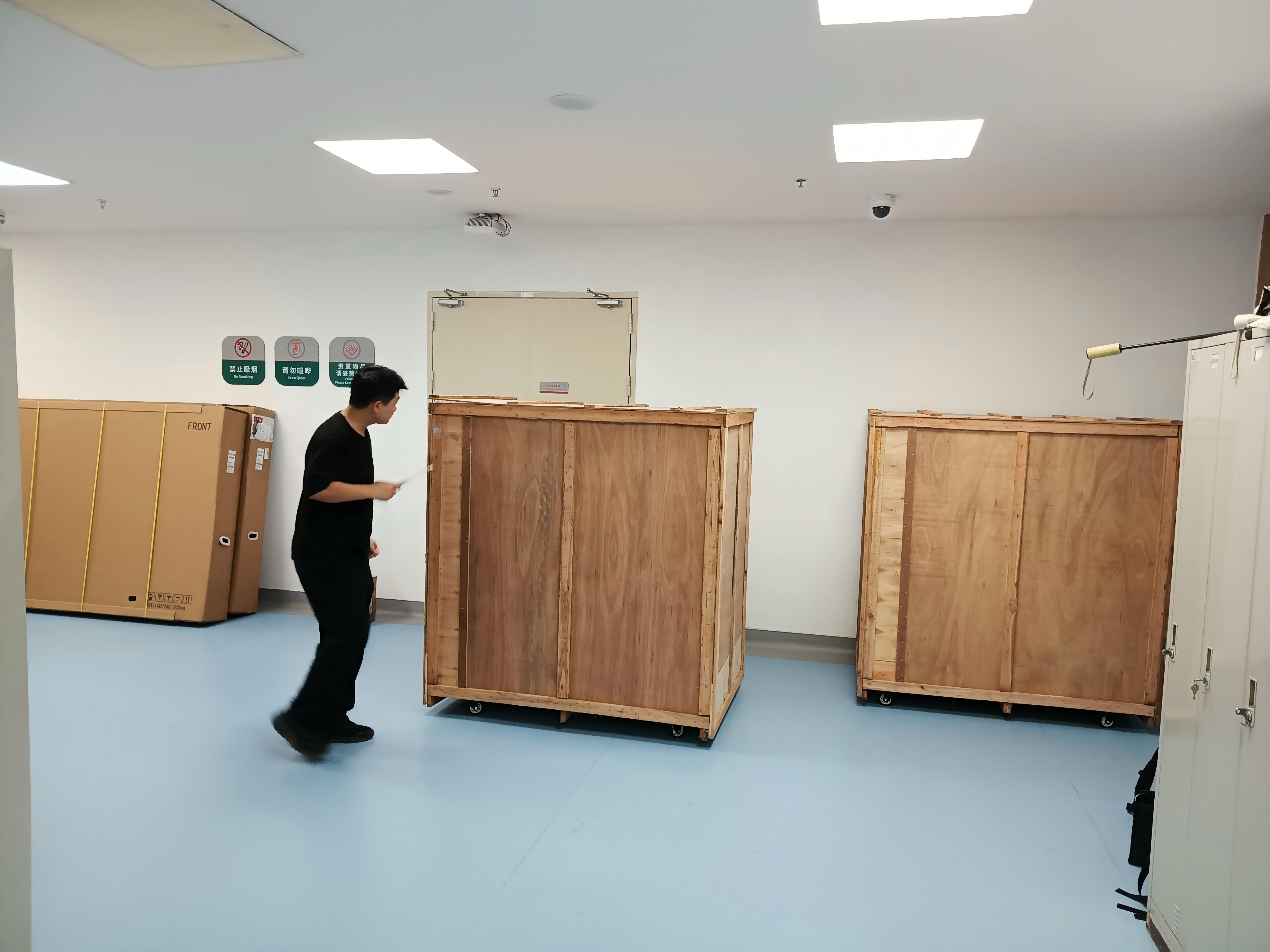 医用大屏显示器