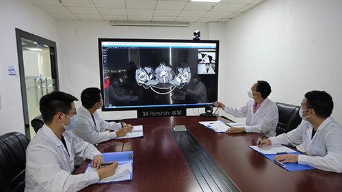 医用大屏显示器